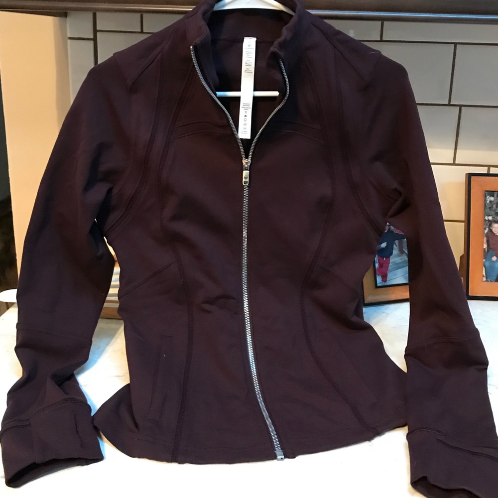 Women's Zippered Jacket in Dark Brown